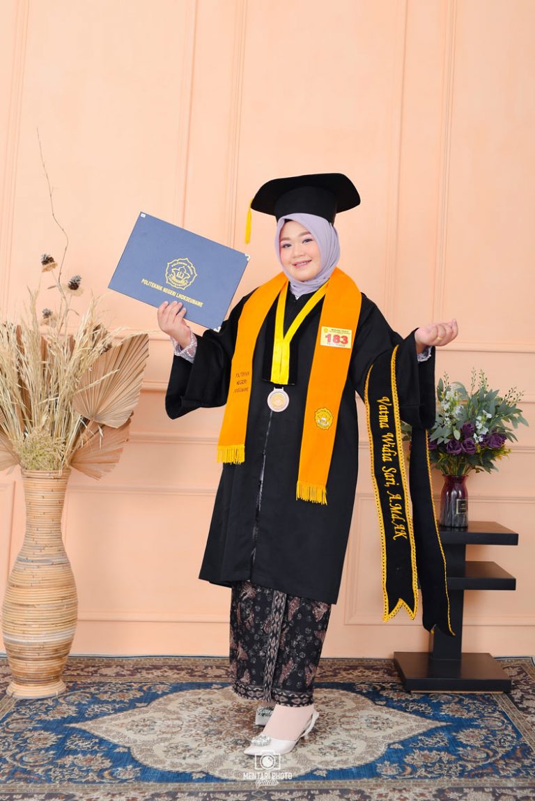 Wisuda Vatma