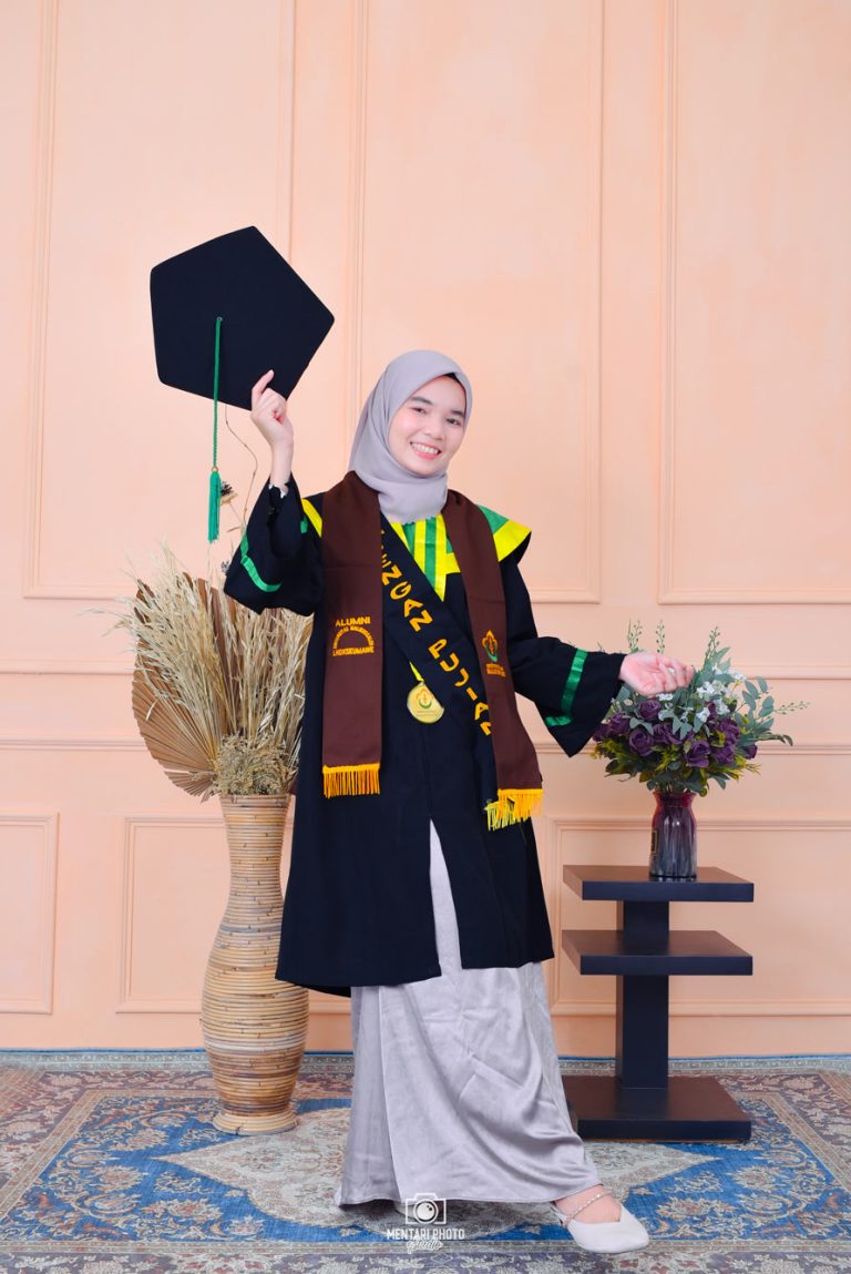 Foto Wisuda Lina Unimal 2022