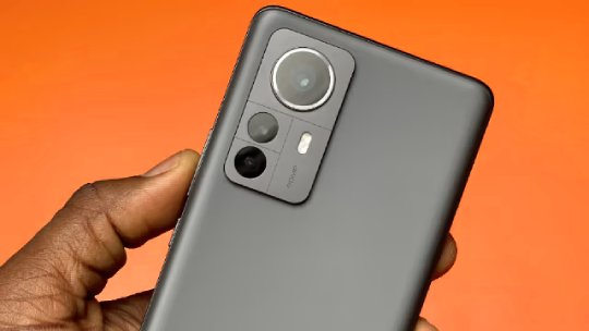 HP dengan Kamera Terbaik Harga 2 Jutaan Terbaik 2 HP dengan Kamera Terbaik Harga 2 Jutaan